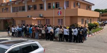 EFCC Seizes Luxury Cars, Gadgets in Lagos Fraud Sweep