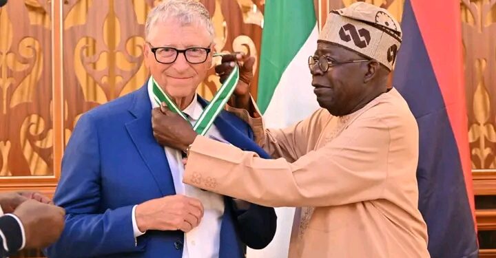 Gates Decorated as Commander of the Federal Republic