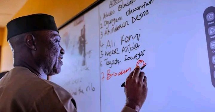 Oyebanji Unveils Plan to Digitalise Education in Ekiti