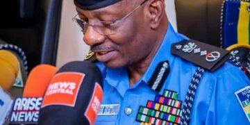 After Long Delays, Families of Dead Officers Receive ₦2.1bn From Police