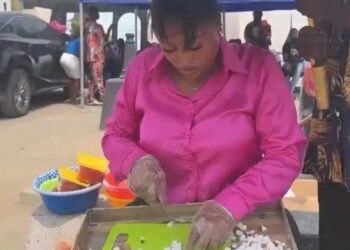 Lagos Cracks Down on Street Cooking, Warns Resident